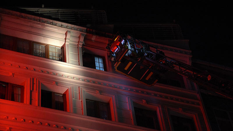 Şişli'de otelde yangın paniği