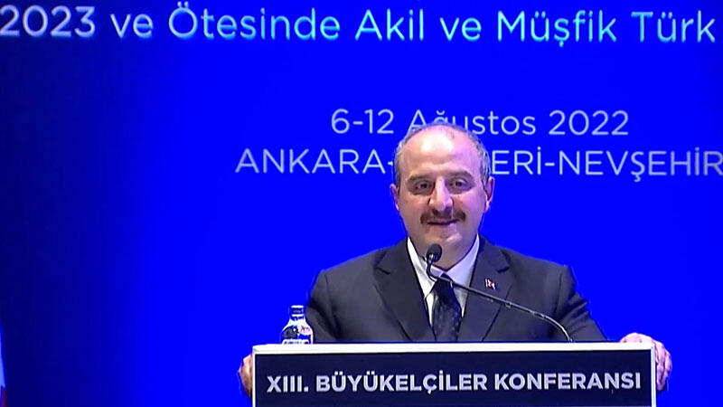 Bakan Varank: Büyükelçilerimizin makam aracı olarak TOGG kullanması taraftarıyım