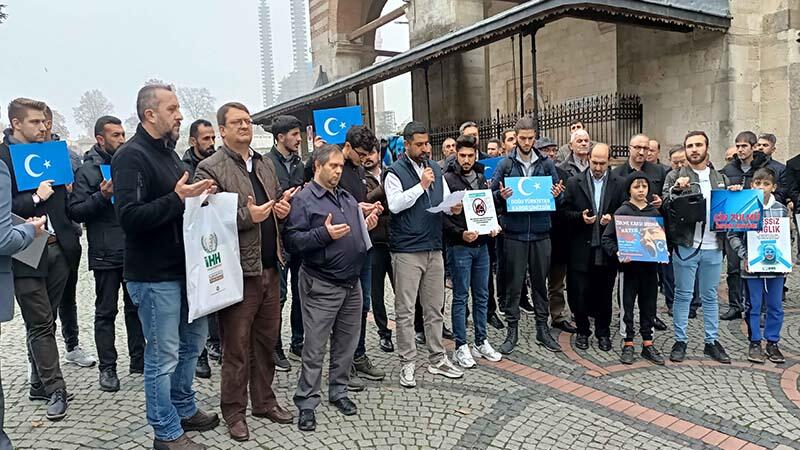 Edirne'de, cuma namazı çıkışı Çin protestosu