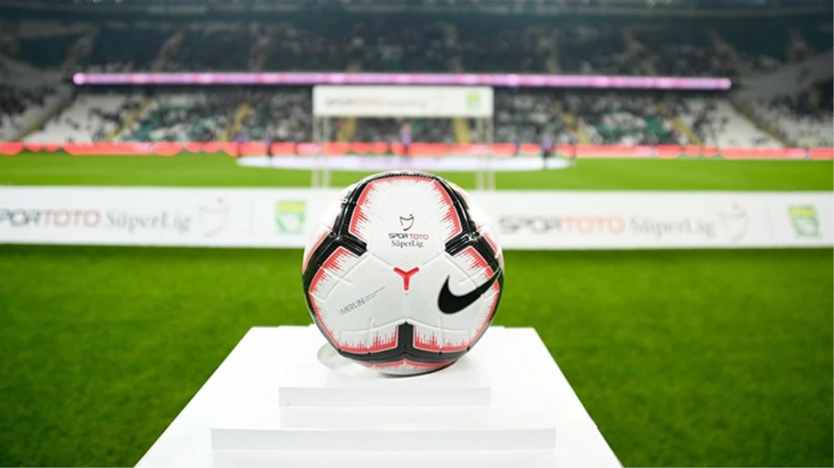 FIFA'dan 4 Süper Lig takımına transfer yasağı - SPOR - Ulusal ve Yerel Medyanın Gücü