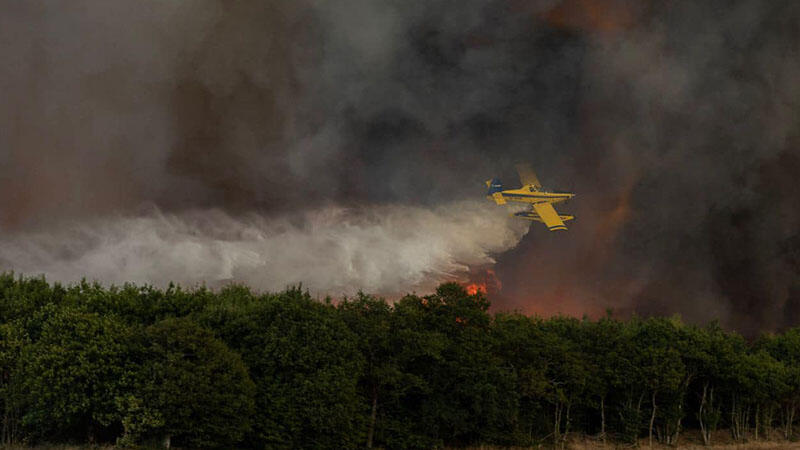 Fransa’nın güneyinde orman yangınlarıyla mücadele sürüyor