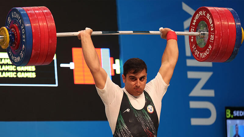 Halterde İranlı sporcudan 3 rekor, 3 altın