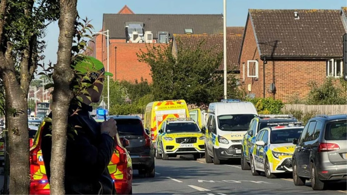 Londra'da kılıçlı saldırı: 13 yaşındaki çocuk hayatını kaybetti - DÜNYA - Ulusal ve Yerel Medyanın Gücü