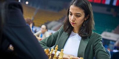 Turnuvada başörtüsü takmayan İranlı satranç oyuncusu ülkesine dönmeyecek