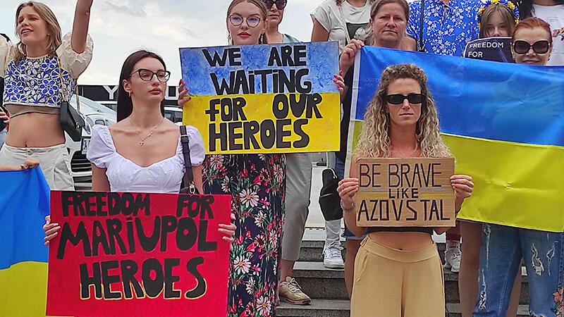 Ukraynalı akitvistler, Azov taburu mensuplarının bırakılmasını istedi